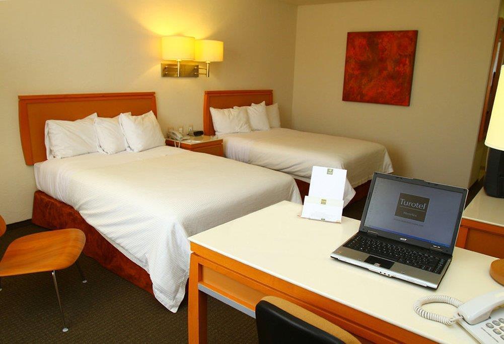 Fato Hotel كويريتارو الغرفة الصورة